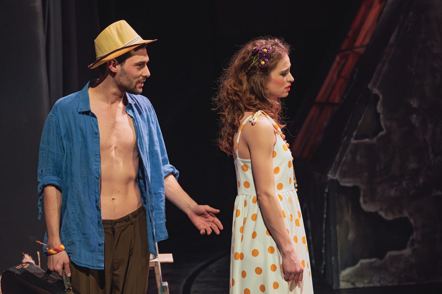 ЛАВАНДУЛОВИ МОМИЧЕТА